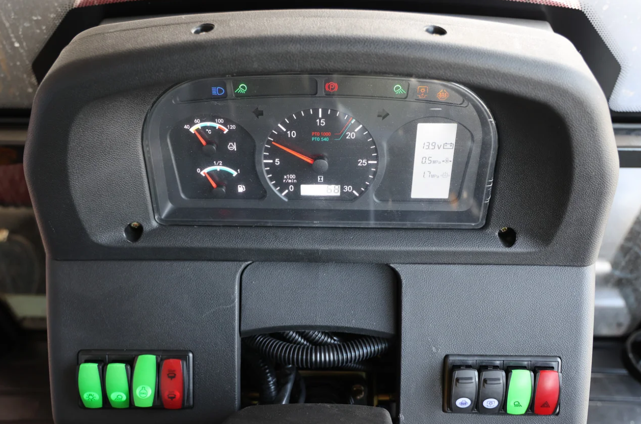 ТРАКТОР YTO ELX2204